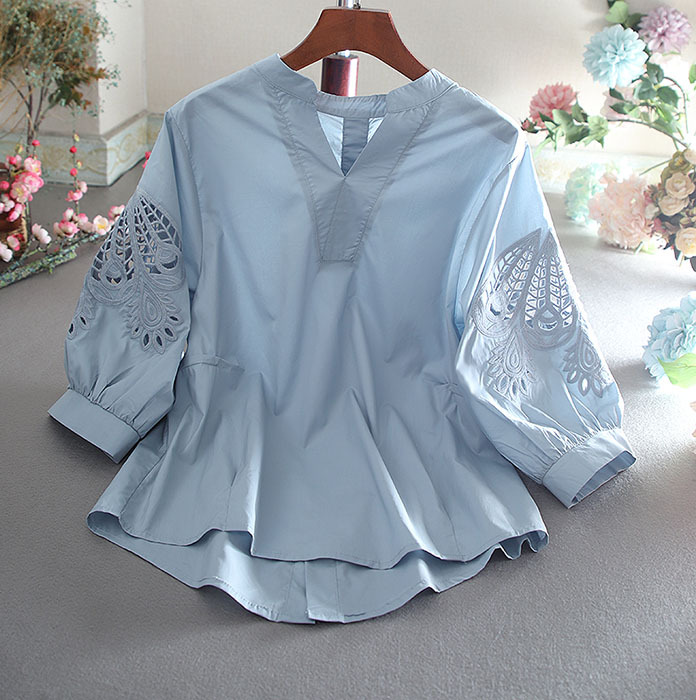 European Style Cotton V-Neck Shirt for Women, New 2026 Trendy and Fashionable Summer Hollow-Out Embroidered Thin Short-Sleeve Top