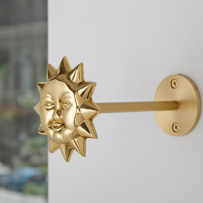 Nordic Light Luxury Sun and Moon Curtain Hooks, Brass Curtain Hooks, American and European Style Gold Art Wall Hooks, Wall Hooks