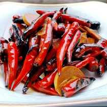 Yunnan specialty fire-roasted millet spicy Dehong Dai secret fire-roasted chili sauce Red pickled pepper chili sauce pickled pepper