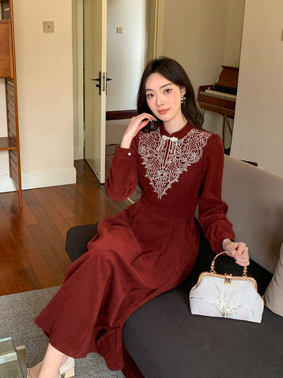 Новое зимнее платье GERTCOREL2025, оригинальное, износостойкое, приталенное, длинное, бархатное, кирпично-красного цвета, для женщин.