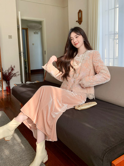 GERTCOREL2025 nuevo invierno nuevo estilo chino industria pesada terciopelo noble chaqueta acolchada traje de algodón para mujeres