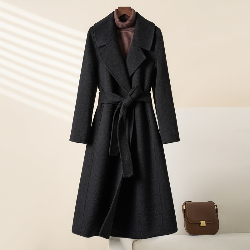 Black Double-Sided Cashmere Coat for Women, Mid-Length, High-End, Long-Haired, Thickened, Autumn and Winter 2025 New Woolen Coat Black Double-Sided Cashmere Coat for Women, Mid-Length, High-End, Long-Haired, Thickened, Autumn and Winter 2025 New Woolen Coat