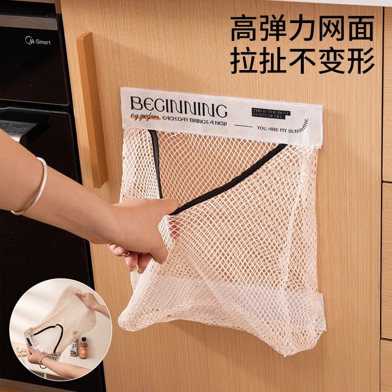 厨房神器大揭秘：碳钢置物架，让你的厨房焕然一新！