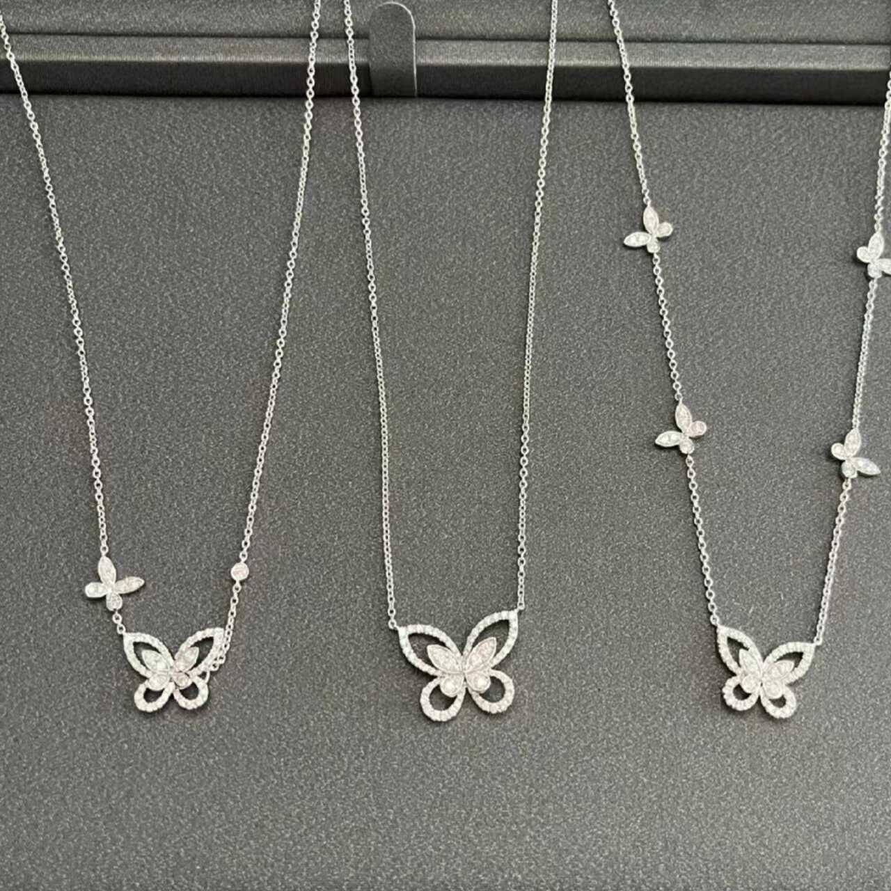 18KゴールドファントムツーバタフライネックレスレディースAU750ゴールドプラチナローズゴールドインレイ天然リアルダイヤモンドフェアリーモデル