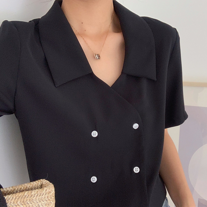 2021 new summer short-sleeved chiffon shirt female design sense small-scale Fuguang flavor wild V-neck light cooked coat