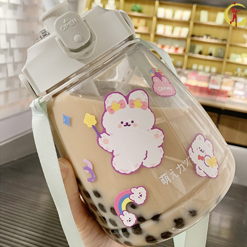 Two thousand milliliters cup two liters of super large eight cups a day two liters of giant 2000 ml large water cup resistant heat