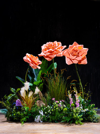 Giant Handmade Paper Flowers, Large Paper Flowers, Simulated Green Plants, Fake Flowers, Wedding Celebration Background Flowers, Decorative Window Displays
