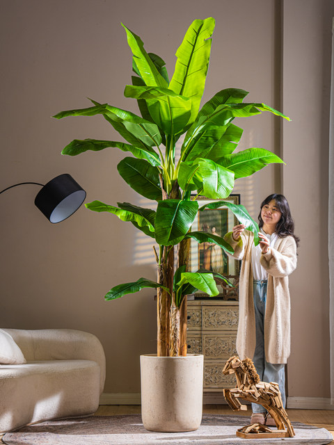 Large High-End Light Luxury Artificial Banana Tree, Fake Tree, Simulated Green Plant, Indoor and Outdoor Landscape Decoration Potted Plant