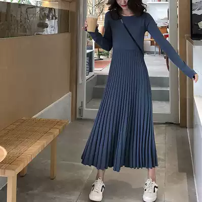French retro New Year's Greet With overcoat over the knee long version of pleated knitted sweater with inner dress women autumn and winter