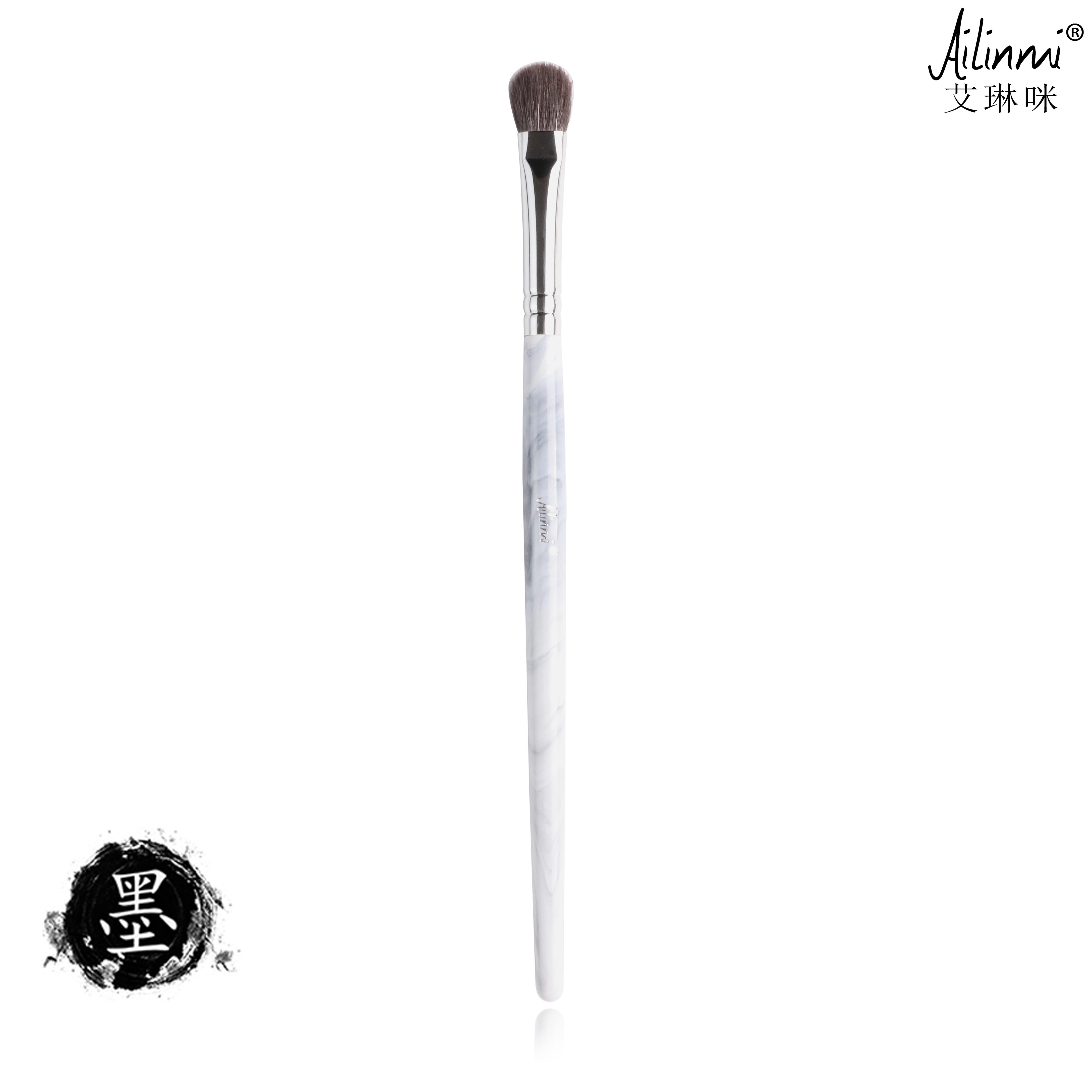 Eilein) AILINMI ink soul green flower makeup brush 202s mid-number dustpan-shaped eye shadow brush fine light front wool