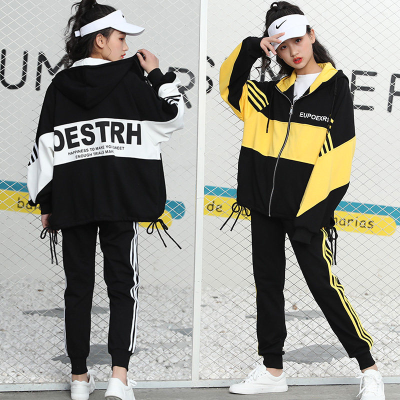 Girl autumn suit 2021 New 12 foreign school fashion 13 middle child 14 girl sports two-piece set 15 years old