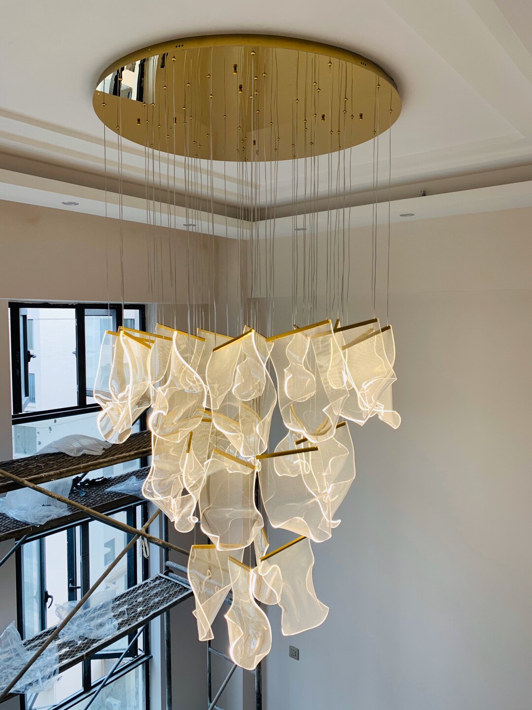 Postmodern designer art creative living room chandelier personality simple acrylic dining room bedroom LED lamps