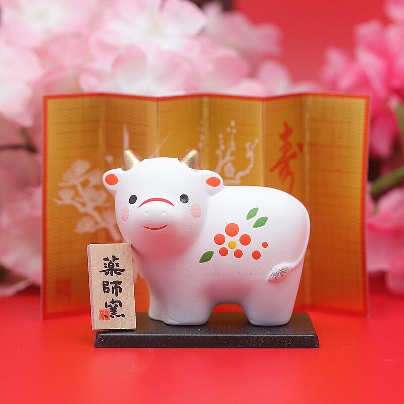 Japanese Pharmacist Kilns 2021 Niu Niu Birthday Style of the Tabletop Zodiac Zodiac Zodiac Cow Family Residence Decoration Pendulum of Creative Gift