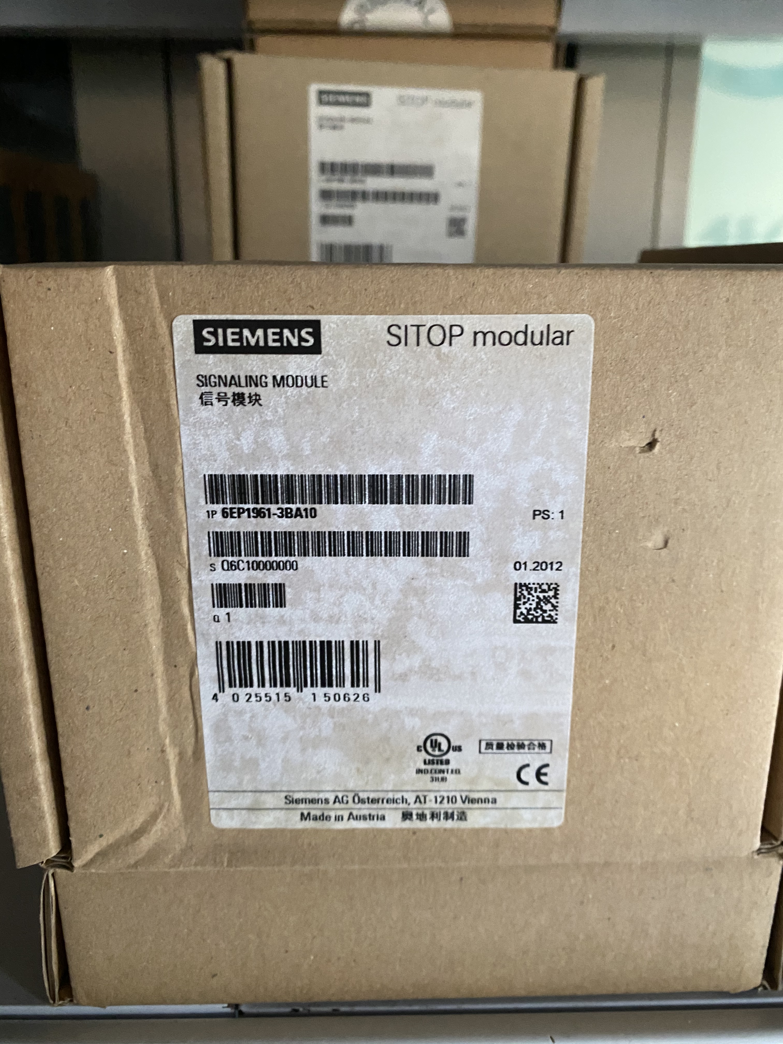 6EP19613BA10 6EP19613BA10 Siemens PSE202U power supply redundant module 6EP1961-3BA10 2124V20A