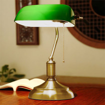 Retro Beauty Chiang Kai-shek Green Glass lampshade Republic of China Film TV series Table lamps Bedroom bookhouse Old Imitation Bronze pull-wire