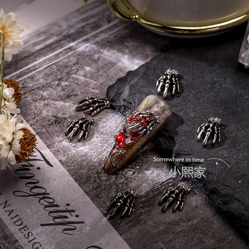 New Nail Art Accessories Skull Hand Alloy Finger Dark Style Wild Personality Halloween Nail Decorations New Nail Art Accessories Skull Hand Alloy Finger Dark Style Wild Personality Halloween Nail Decorations