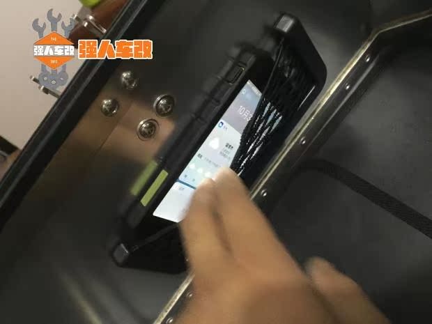 Đuôi xe máy bằng nhôm đặc biệt tựa lưng đệm 1200GS nước chim dầu chim gió mùa xuân Guobin 650 mua thùng sau xe máy