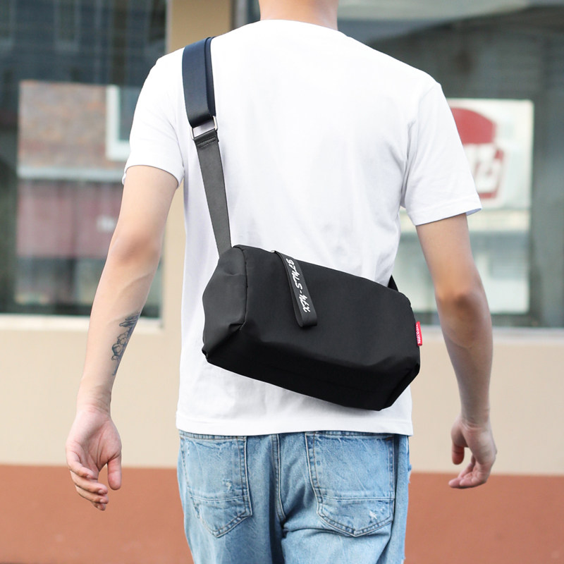 Men Sports Slanted SHOULDER BAG CASUAL TRAVEL SINGLE SHOULDER SLOPED SATCHEL BAG MALE Light Postbag Hip Hop HIP HOP Hip Hop minimalist