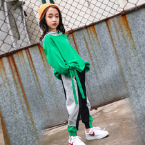 Girls spring clothing 2022 new Korean version of children clothing trendy ocean gas suit eldest child children spring tide leisure two sets