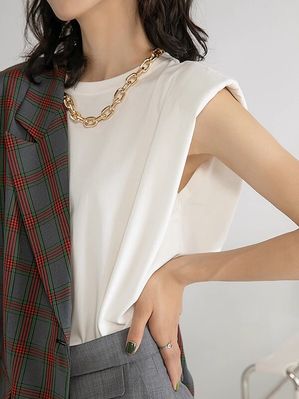 European and American Style White Right-Angle Shoulder Pad T-Shirt for Women, 2025 Summer Sleeveless Vest with a Sense of Design, Summer ins Loose Fit
