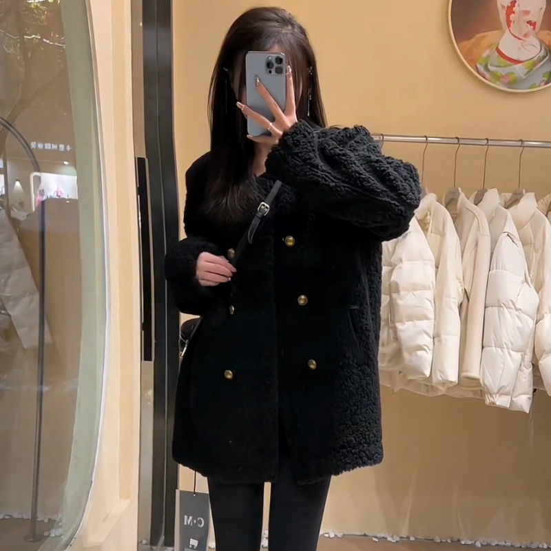 Korean Style Lamb Wool Fur Integrated Thickened Coat for Women 2026 Autumn and Winter New Loose Double-Breasted Round Neck Overcoat