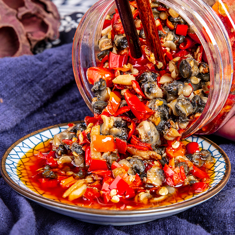 Spicy screw meat bottle under the meal instant field snail sauce pickled vegetables chili snail meat pickle Hunan specialty