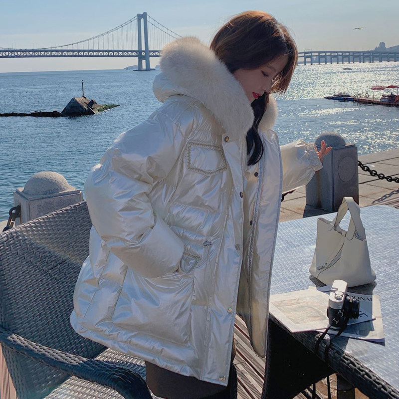 Xiaoxiangfeng maternity wear bright face heavy industry down padded jacket female 2021 new small short short fashion padded jacket