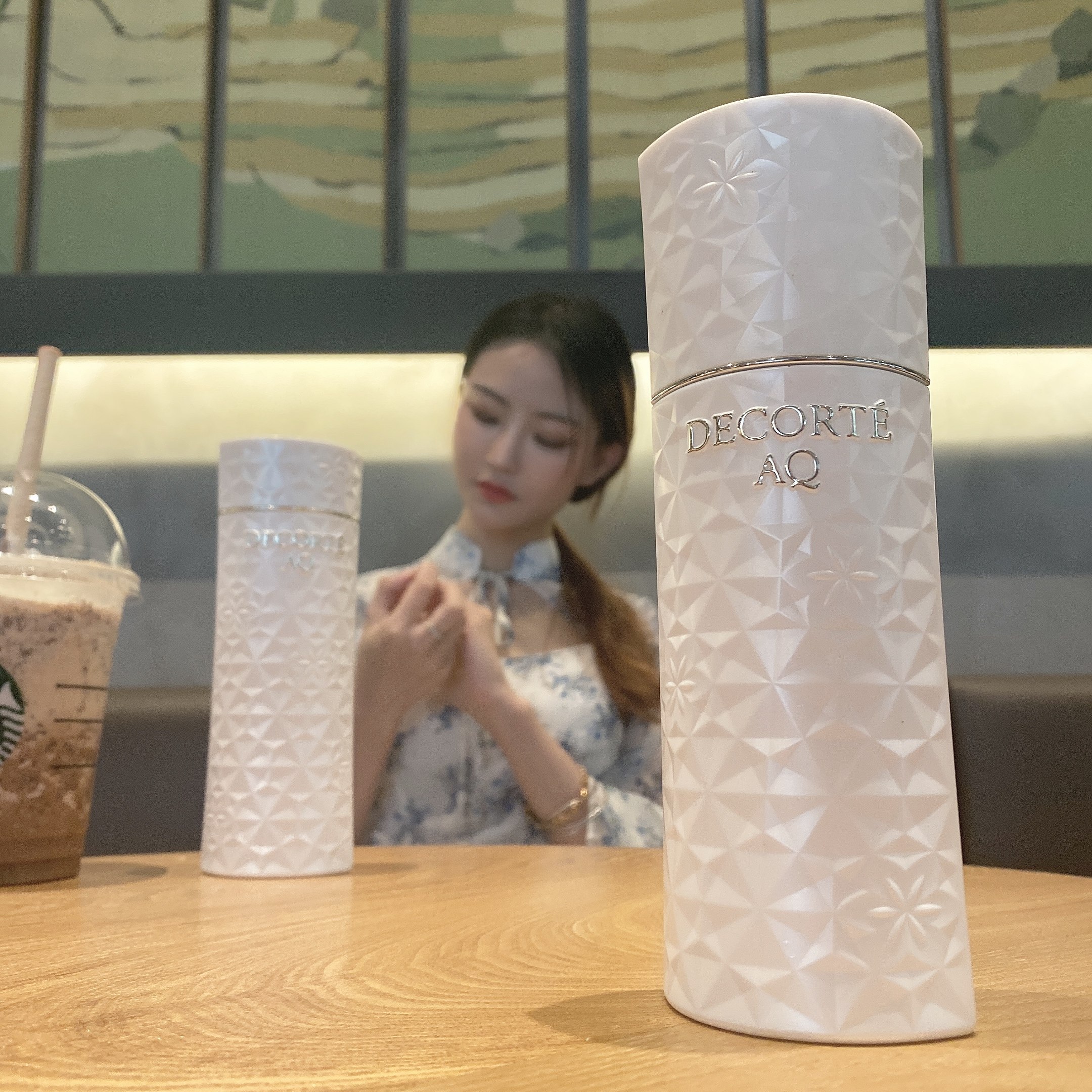 Decorte Decker White Sandalwood Brightening Water Cream Moisturizing Refreshing Water Cream Kit Upgrade 200ml