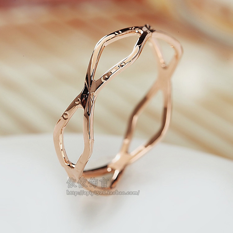 Ring female network red and Korean color tri-color narrow personality hollow tail ring ring fashion trend decoration