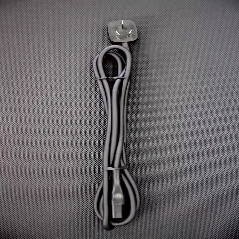 Шагомер, дистанционное управление, ключ wrench, замок, силовой кабель, P1