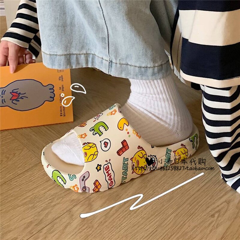 Japan feces feeling slippers women summer non-slip deodorant cartoon couple thick bottom sandals and slippers men wear ins tide