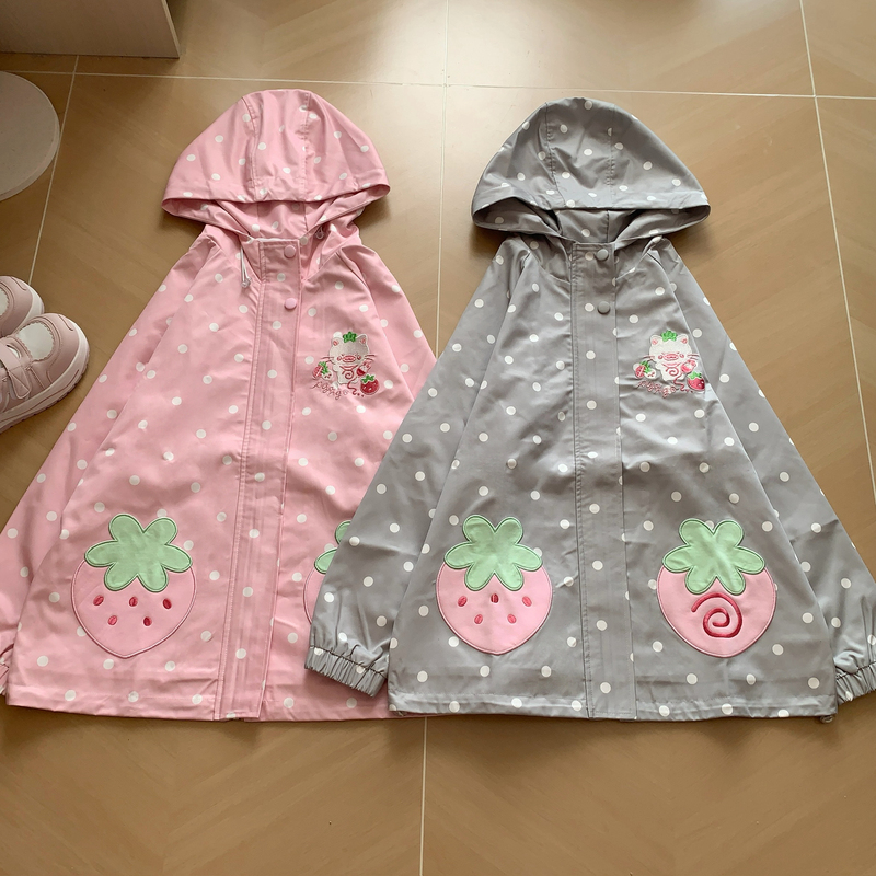 Qiuqiu LAOSHU Soft and Cute Strawberry Polka Dot Adorable Embroidered Two-Tone Hooded Autumn Long-Sleeve Jacket Qiuqiu LAOSHU Soft and Cute Strawberry Polka Dot Adorable Embroidered Two-Tone Hooded Autumn Long-Sleeve Jacket