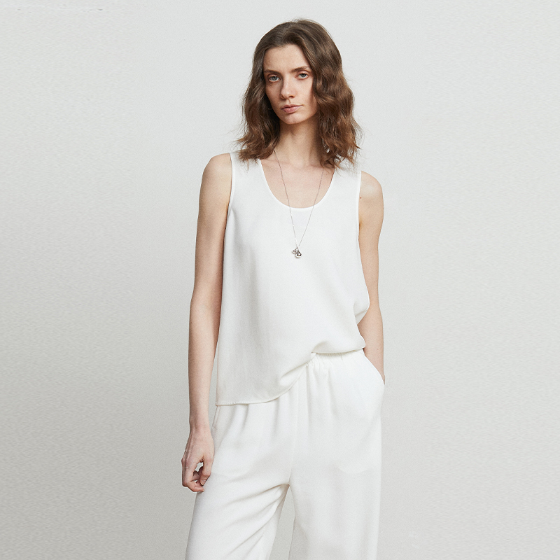 Carolingian/ R0W Simple! Heavyweight Acetate U-Neck Sleeveless Vest, Relaxed and Elegant Top Carolingian/ R0W Simple! Heavyweight Acetate U-Neck Sleeveless Vest, Relaxed and Elegant Top