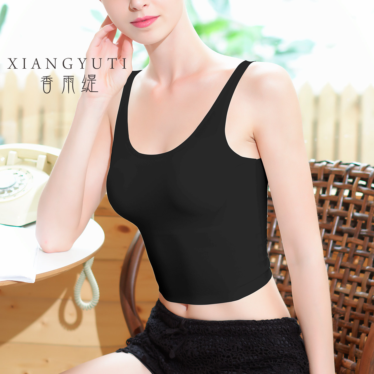 No-mark harness vest woman with chest cushion integrated bra No steel ring underwear Smear Against Walking Light Sleep Bra