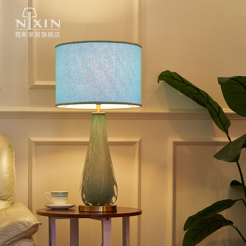 Post-modern hotel villa model room creative American simple colored glaze gradually colored living room bedroom bedside lamp