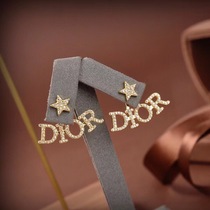 Dior Dior earrings classic light gold CD letters star fan-shaped earrings Brass pearl stud earrings women