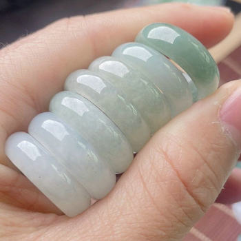 Natural grade a jadeite laokeng plain jade ring