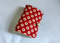 Apple, бордовый