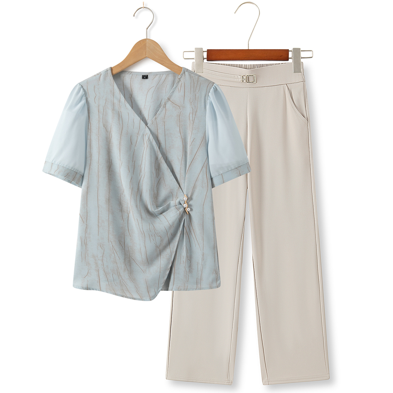Mom's Summer Clothing 2026 New Short-Sleeved Two-Piece Suit Fashionable T-Shirt Middle-Aged and Elderly Women's Summer Stylish Tops