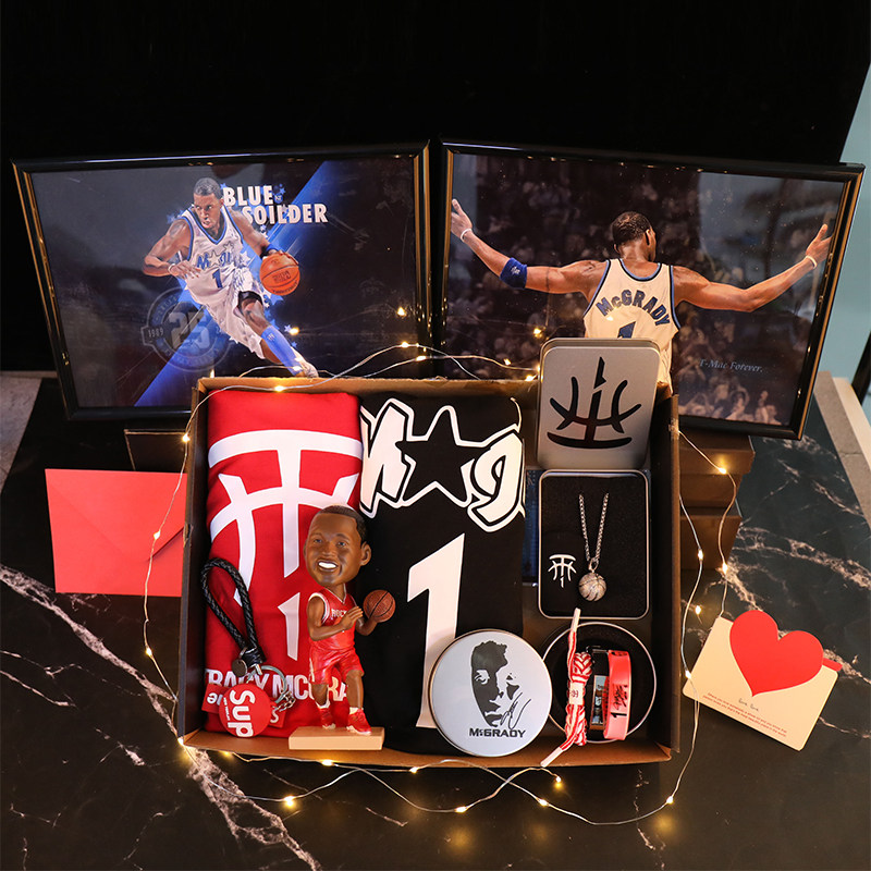 Mcdie T-shirt Magic Rocket Sports Bracelet Handmade About Basketball's Gift Poster Boy Doll Model Man