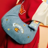 Сумка-круассан Champion Champion в год змеи 2025 года, весна, новый новый год, красная сумка под мышкой, женская сумка через плечо, тренд