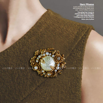 {Seiko} re-engraved vintage Baroque yellow three-dimensional pearl flower brooch Western antique pin accessories