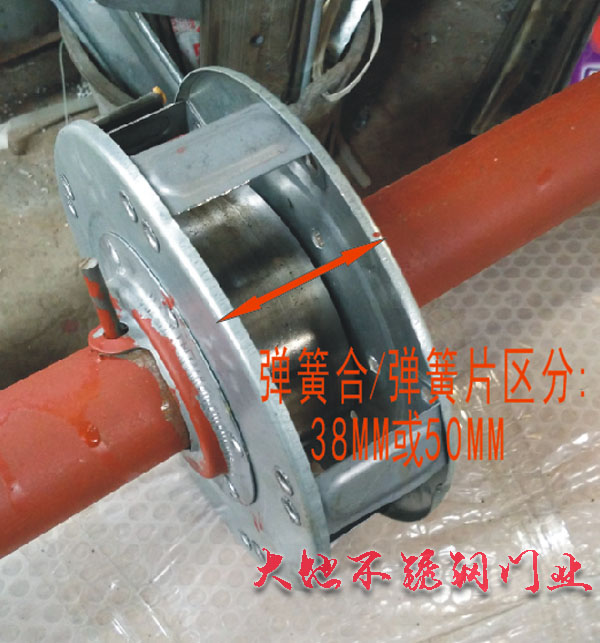 Roller shutter door accessories Manual roller door spring closure Iron disc reel iron box Rolling gate bearing Spring spruce