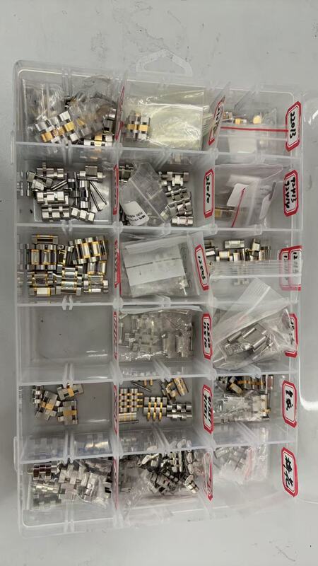Massive Recycling of Tudor Accessories, Watch Links, Watch Buckles, and Original Parts Massive Recycling of Tudor Accessories, Watch Links, Watch Buckles, and Original Parts