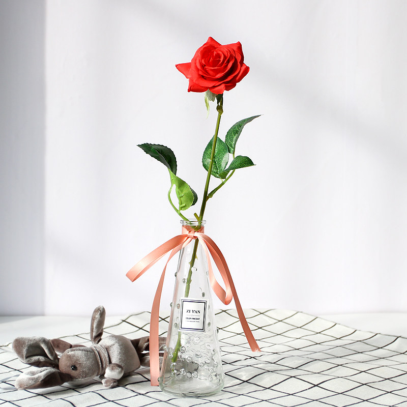 Nordic one flower single flower transparent glass vase emulated flower rose bouquet with fake flower minimalist flower illustrator