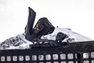 Cold mountain veneer holder male 2021 Drake Radar veneer sliding skis