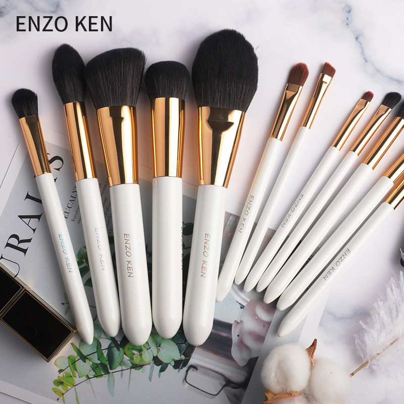 Enzo Snow Dream 12 makeup brush eye shadow brush dissipation powder brush full set of net red cover brush beginners