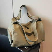 Зеленые туфли с разделителями