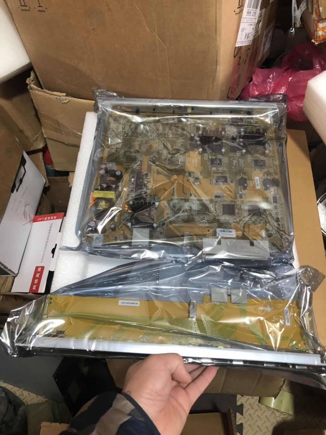 DS-6404-AIO-V-M DS-6404-AIO-V-IO