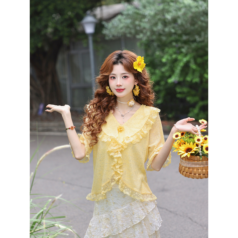Wen Shumin【Lemon Blossom Dance】Yellow V-Neck Ruffled Five-Quarter Sleeve Top for Women, Summer Lace-Trimmed Blouse